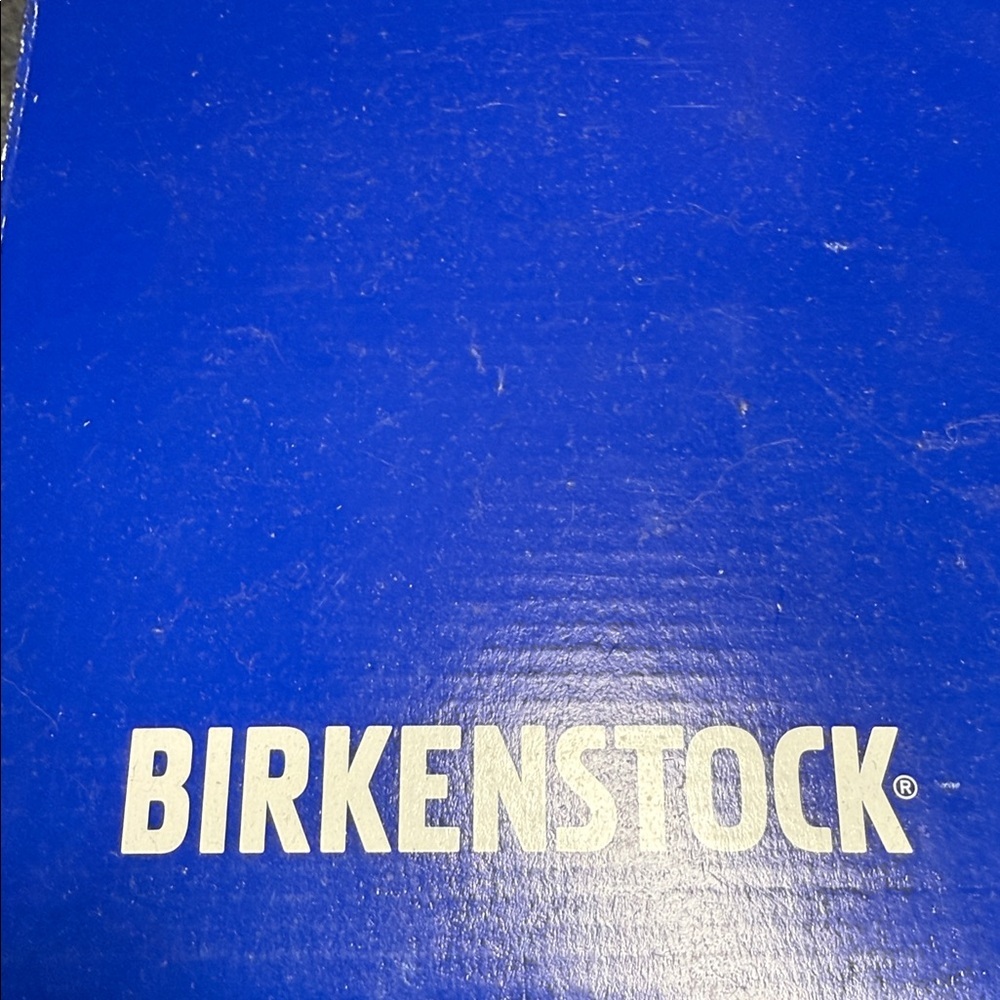 Birkenstock 1 only Right  Pink Sandal with Gold Buckle - Picture 2 of 5